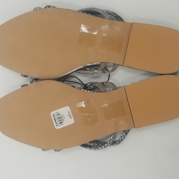 EXPRESS Snakeskin Strappy Slides Open Mule Flats Sandals Sz:7 - Picture 8 of 11